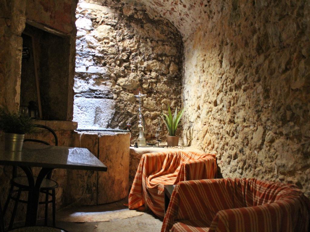 Hostal Johnie's Place & Suites Lisboa