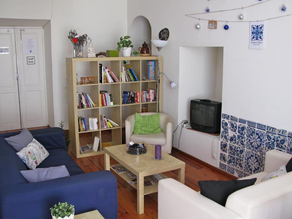 Hostal Johnie's Place & Suites Lisboa