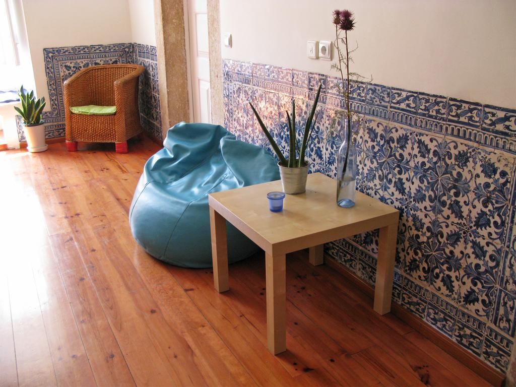 Johnie's Place & Suites