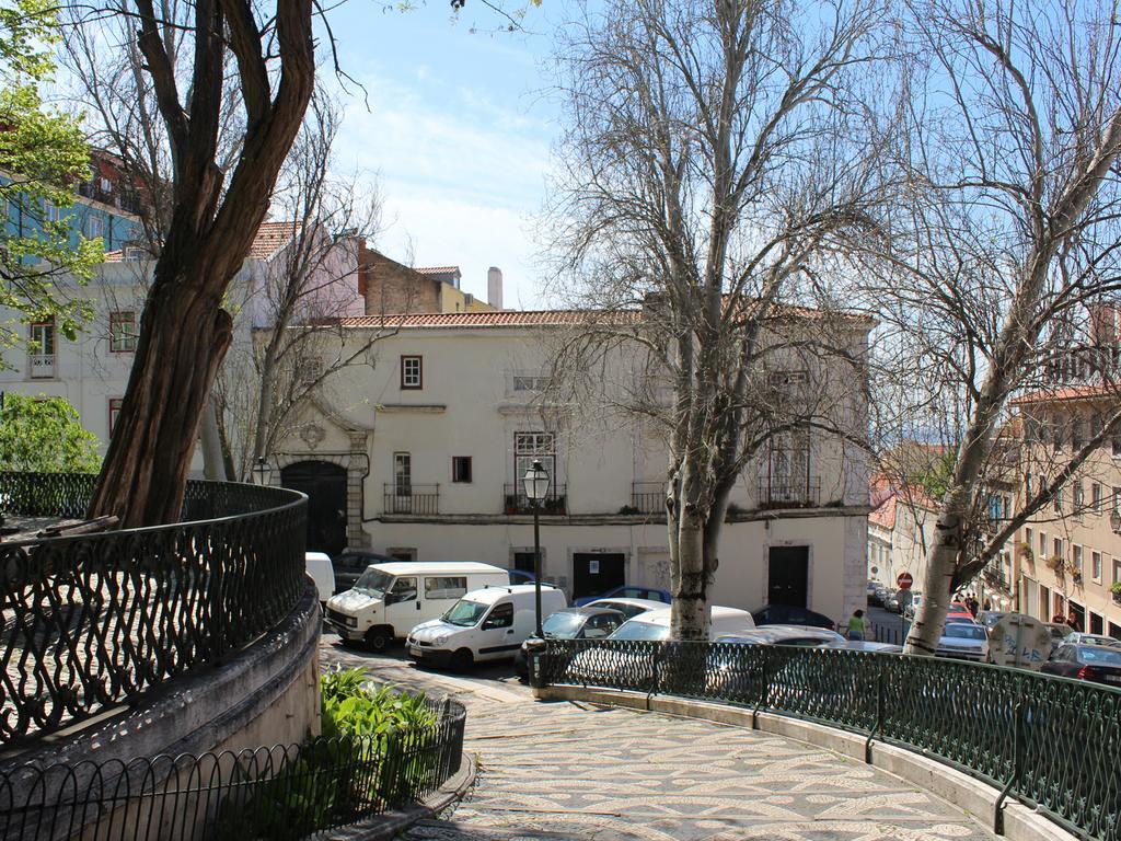 Hostal Johnie's Place & Suites Lisboa