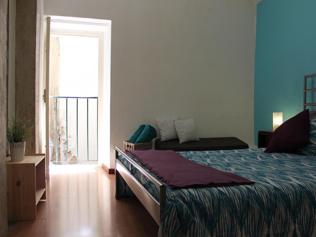 Hostal Johnie's Place & Suites