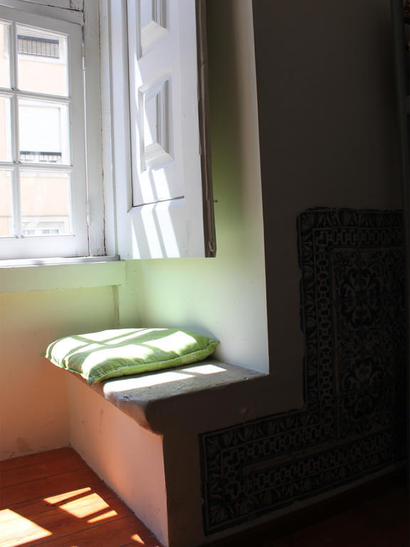 Albergue Johnie's Place & Suites Lisboa