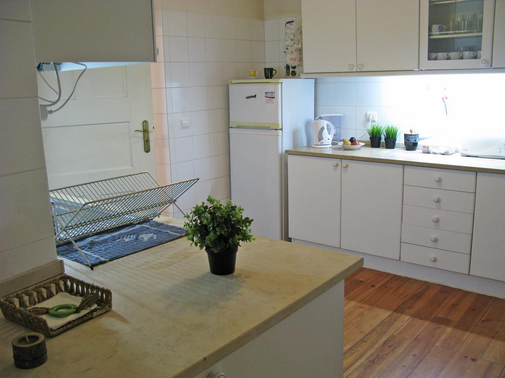Albergue Johnie's Place & Suites *