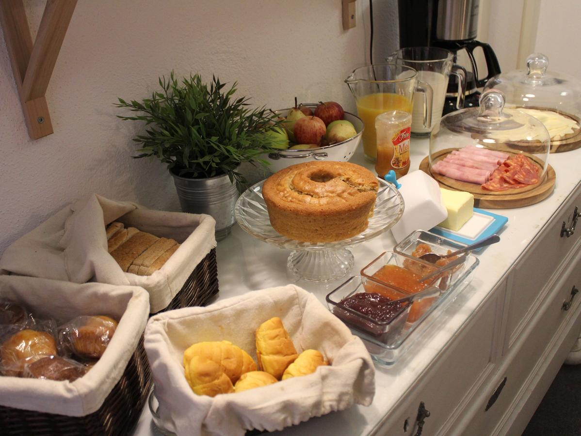 Johnie's Place & Suites Albergue Lisboa